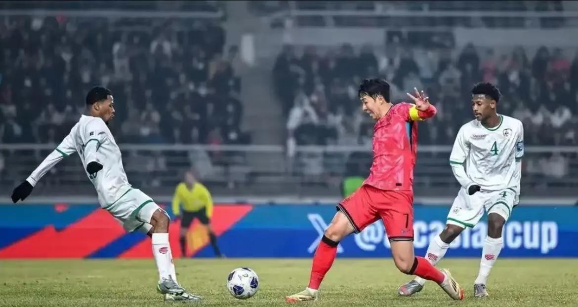 包含足球盛事：亚洲顶尖球队的交锋之地的词条