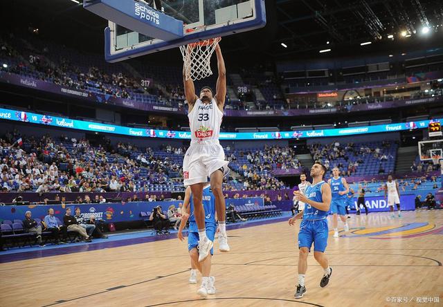 关于立陶宛队在困境中迎难而上，赢得欧洲杯八强资格的信息