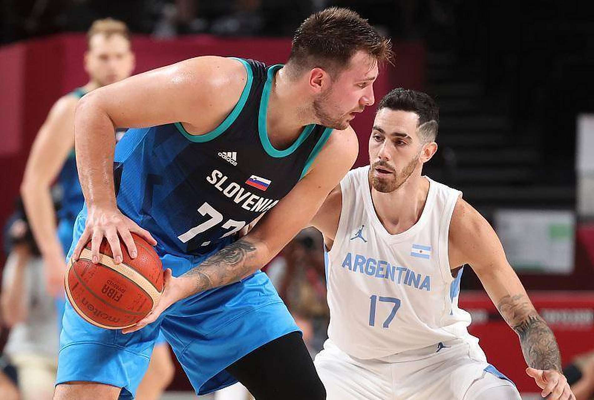 西班牙男篮逆转魔术，东契奇打破历史纪录