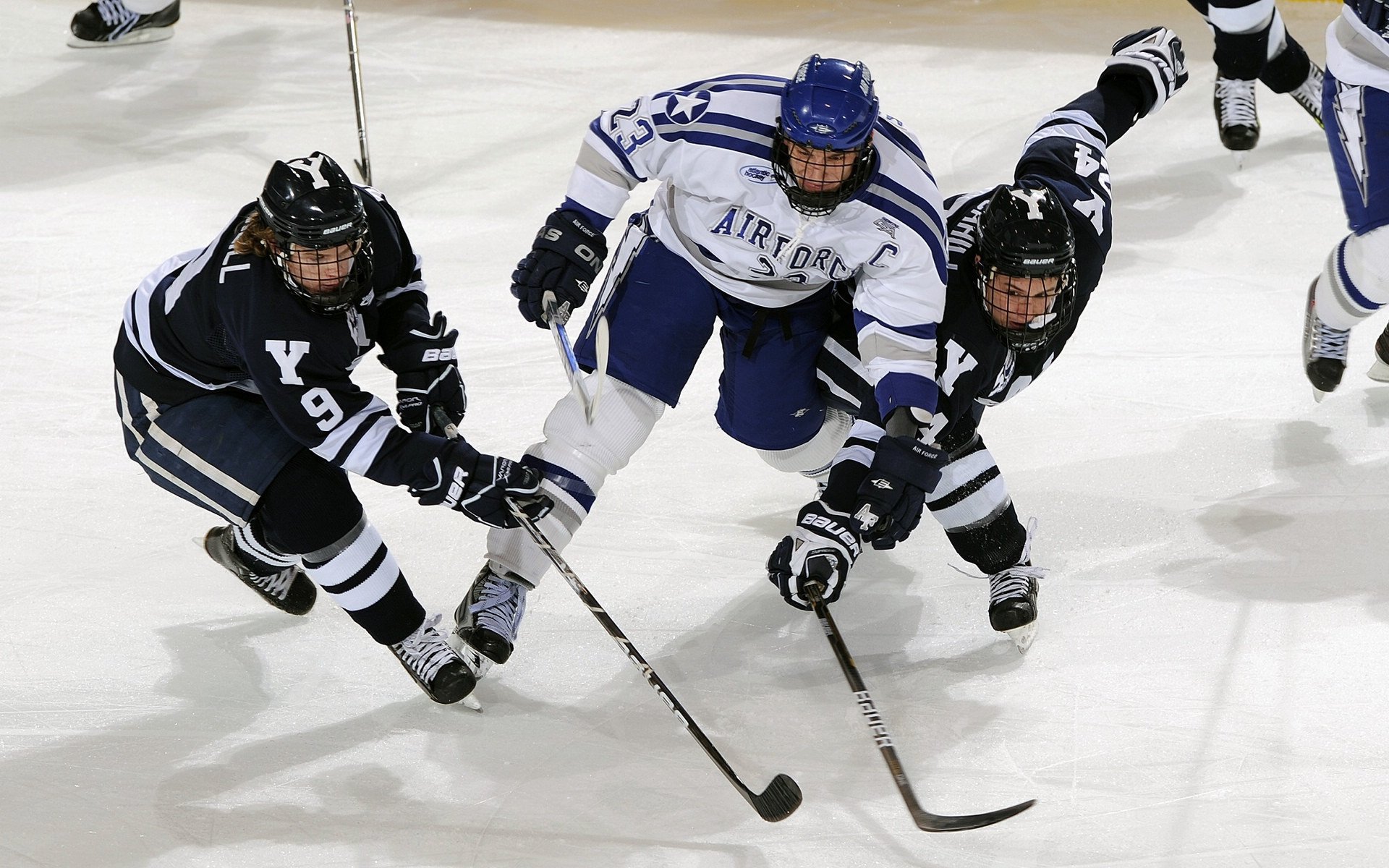 广厦节奏掌控启示录，当锡安的硬仗哲学遇上灰熊的坚韧