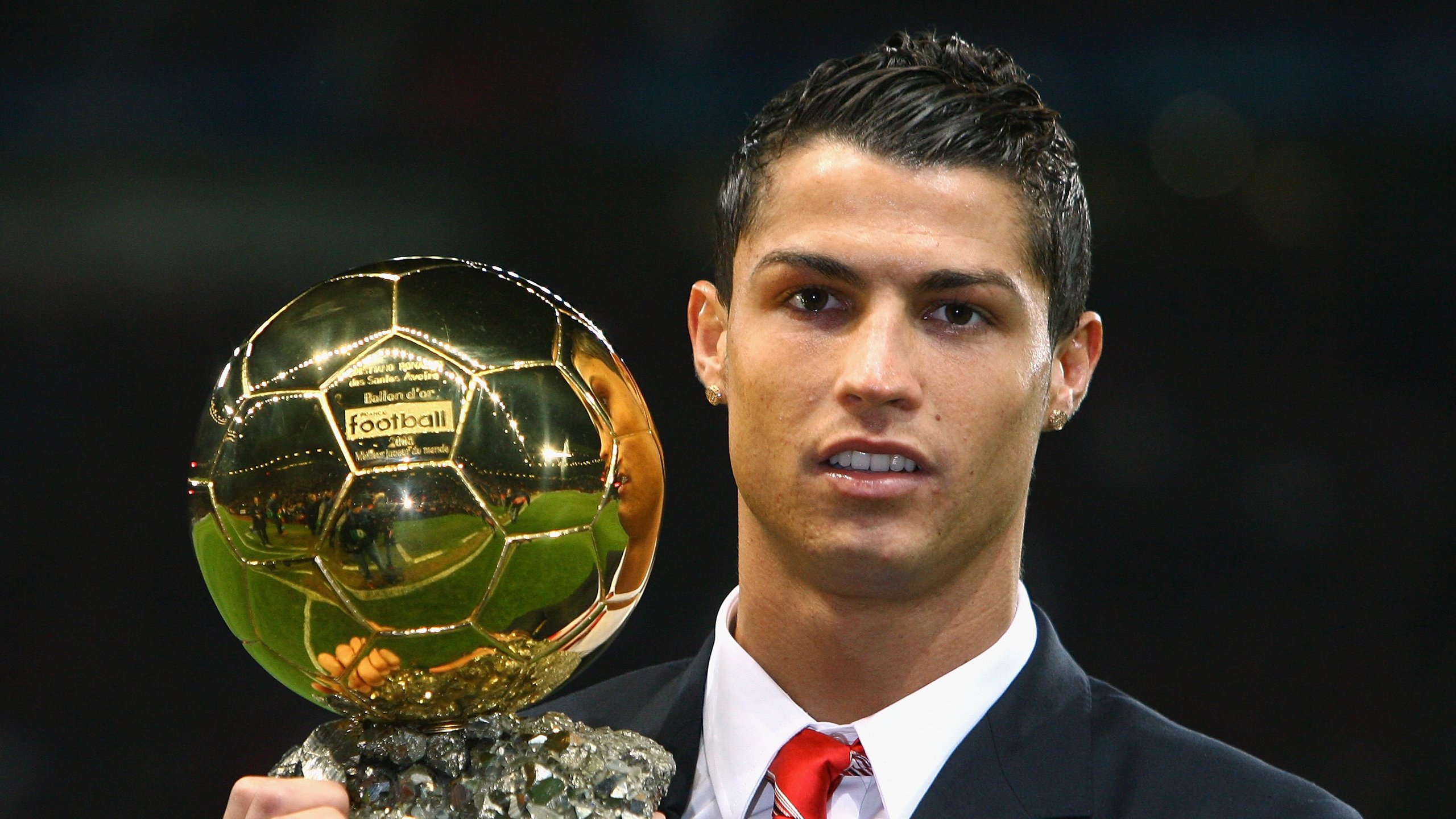 格列兹曼关键制胜，突尼斯速胜塞维利亚，一场战术与意志的完美风暴